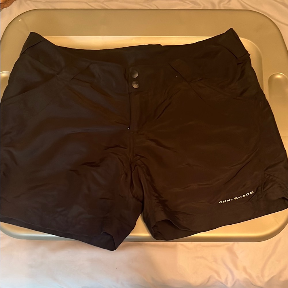 Columbia Black Athletic Shorts for Active Comfort